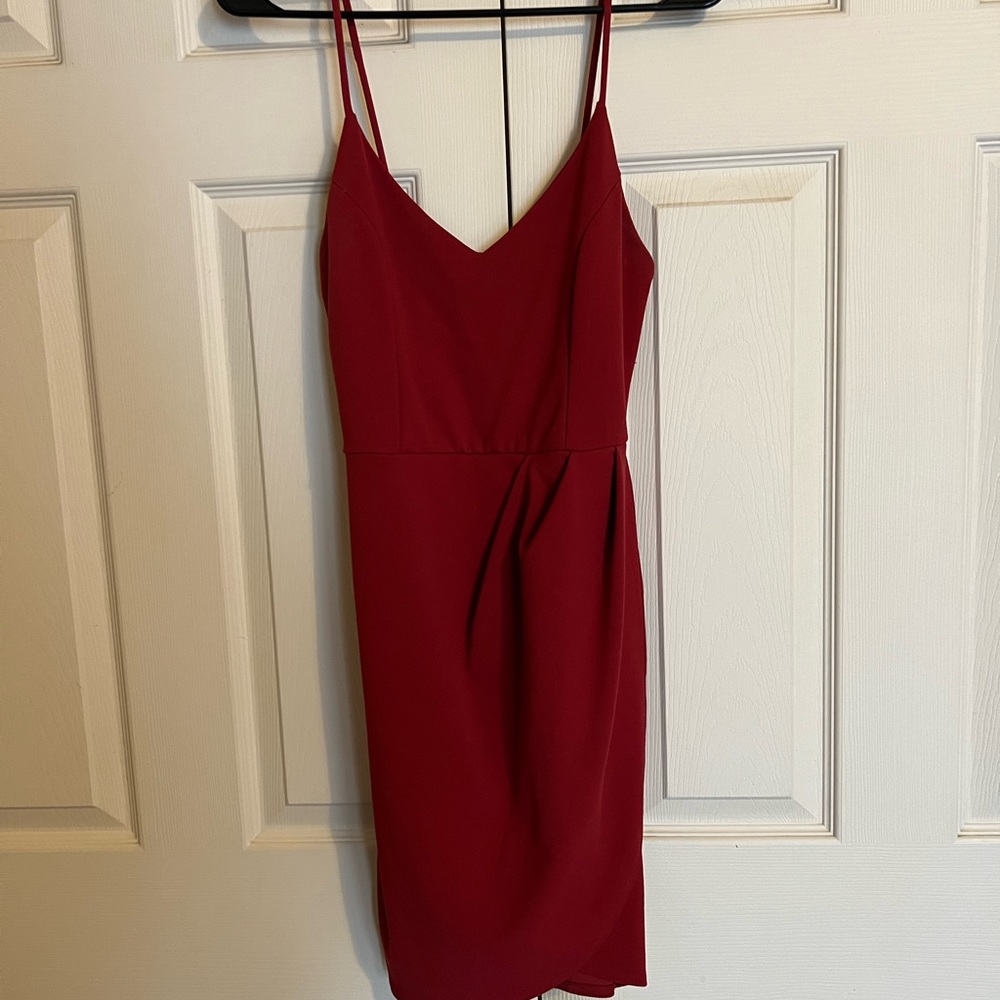 Homecoming dress- body con style Wine color size M